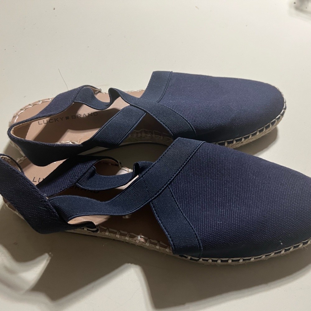 Lucky Brand blue peacot canvas shoe Sz 8.5